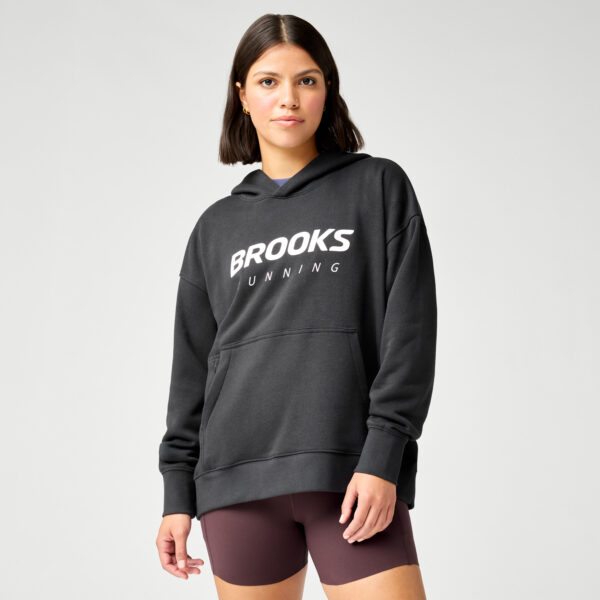 Brooks Reset Hoodie naisten fleecehuppari edestä – erittäin pehmeä ja lämmin huppari palautumiseen ja vapaa-aikaan.