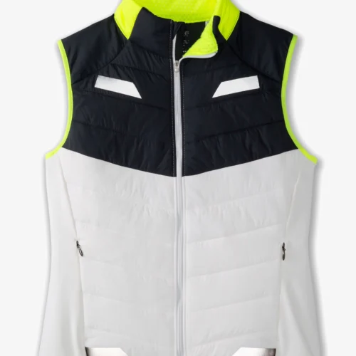 Brooks Women's Run Visible Insulated Vest -naisten lämmin ja heijastava juoksuliivi pimeään juoksemiseen.