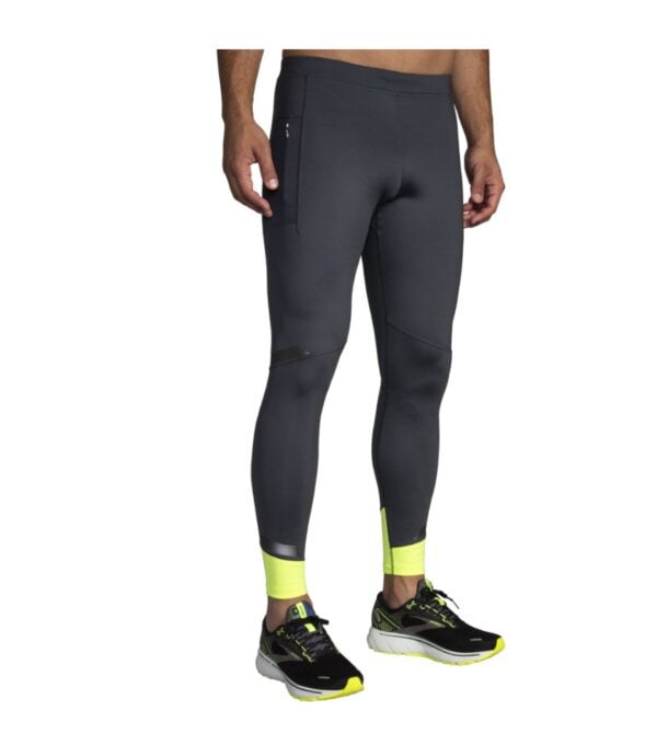 Brooks Run Visible Men's Tights -miesten juoksutrikoot – kompressiiviset ja heijastavat trikoot pimeällä juoksemiseen.